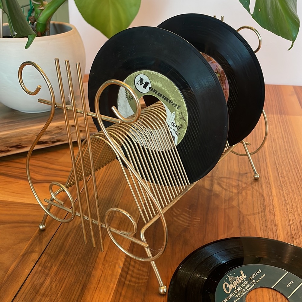 ***SOLD****Mid Century Modern Vintage Gold Metal 45 Record LP Stand Music